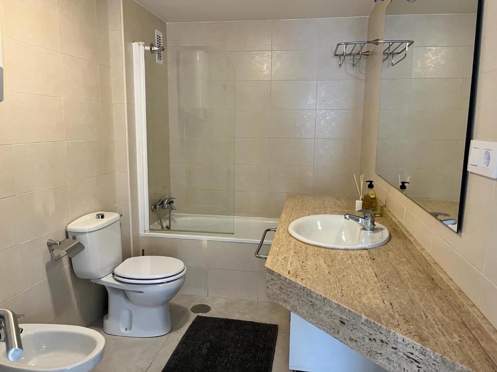 Atico Helena Con Solarium Y Jacuzzi Privado En Laguna Beach Vera Luaran gambar