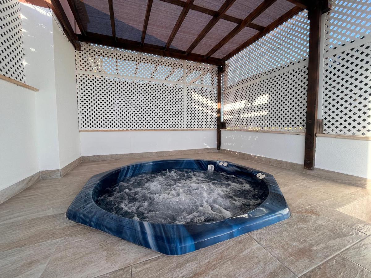 Atico Helena Con Solarium Y Jacuzzi Privado En Laguna Beach Vera Luaran gambar