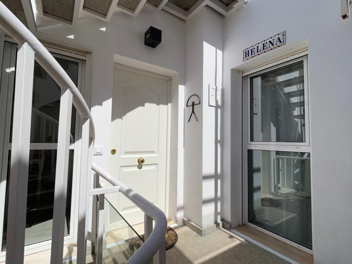 Atico Helena Con Solarium Y Jacuzzi Privado En Laguna Beach Vera Luaran gambar